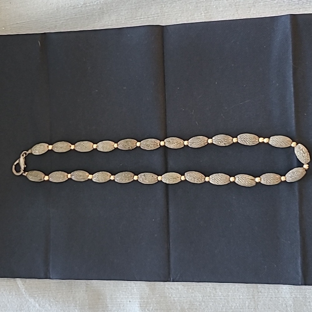 18 inch unique vintage necklace.